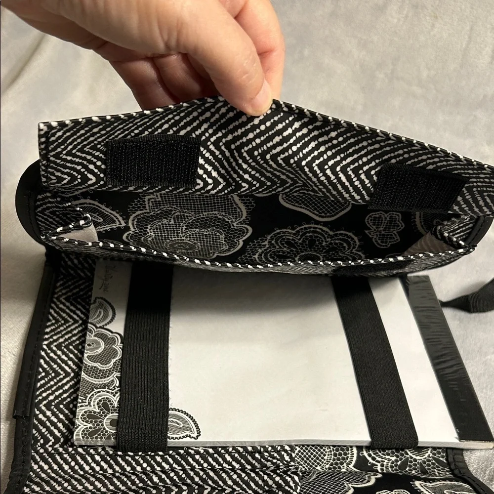 Thirty-One Tri-Fold & Go Organizer Black With White Lace Roses And Flowers NWOT